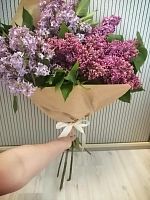 9 веток сирени в крафте SR748 купить в Москве